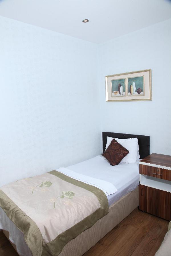 Garden Hill Hotel Истанбул Екстериор снимка