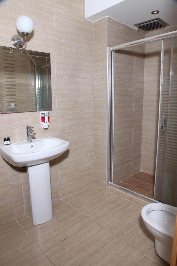 Garden Hill Hotel Истанбул Екстериор снимка
