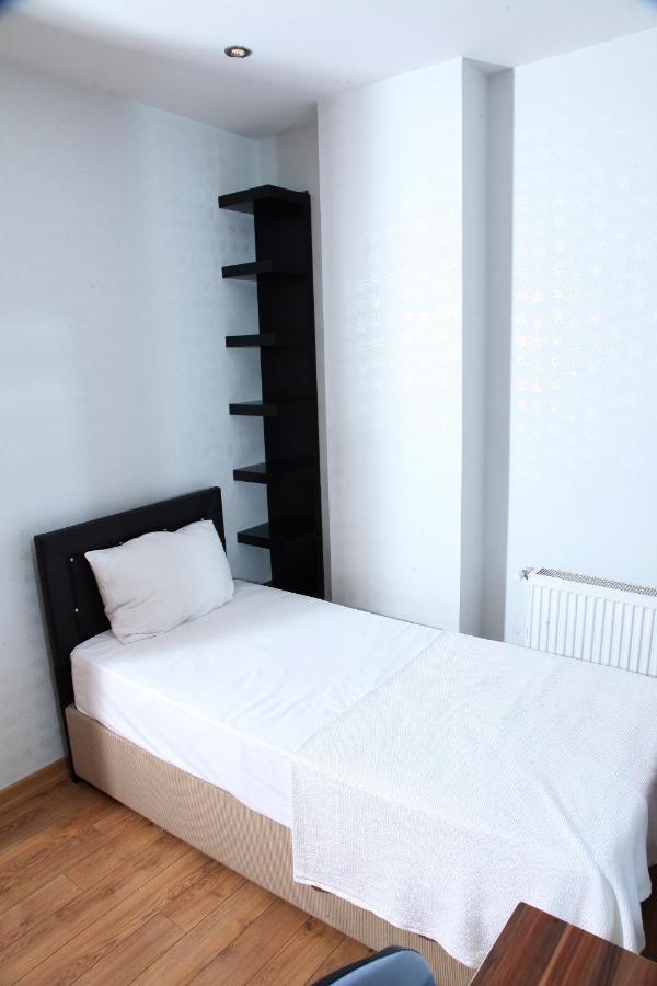 Garden Hill Hotel Истанбул Екстериор снимка